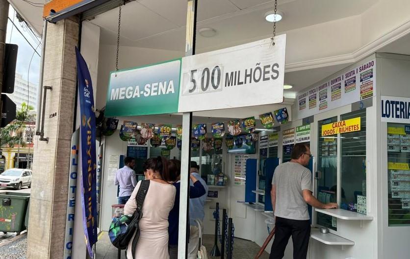 Mega-Sena passa a ser sorteada três vezes por semana