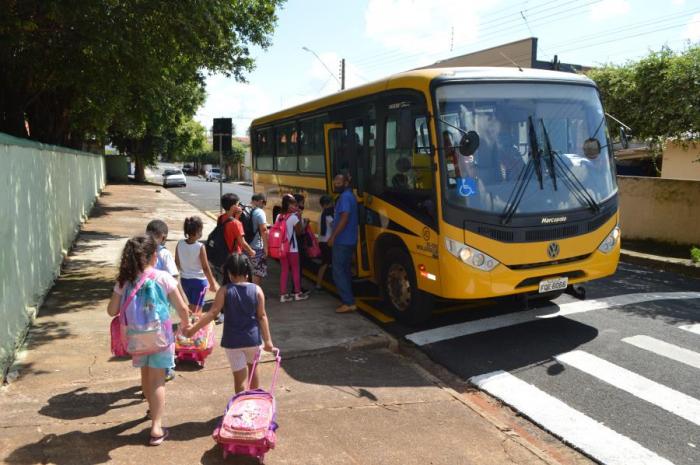 Alunos Da Rede Pública Municipal Podem Solicitar Transporte Gratuito Até A Unidade Escolar 8086